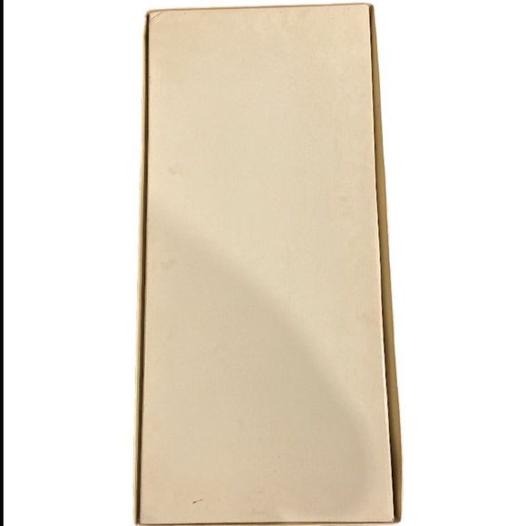 Franklin Mint Blue and Gold Fashion Doll with a free Princess Diana replica ring - Picture 3 of 6